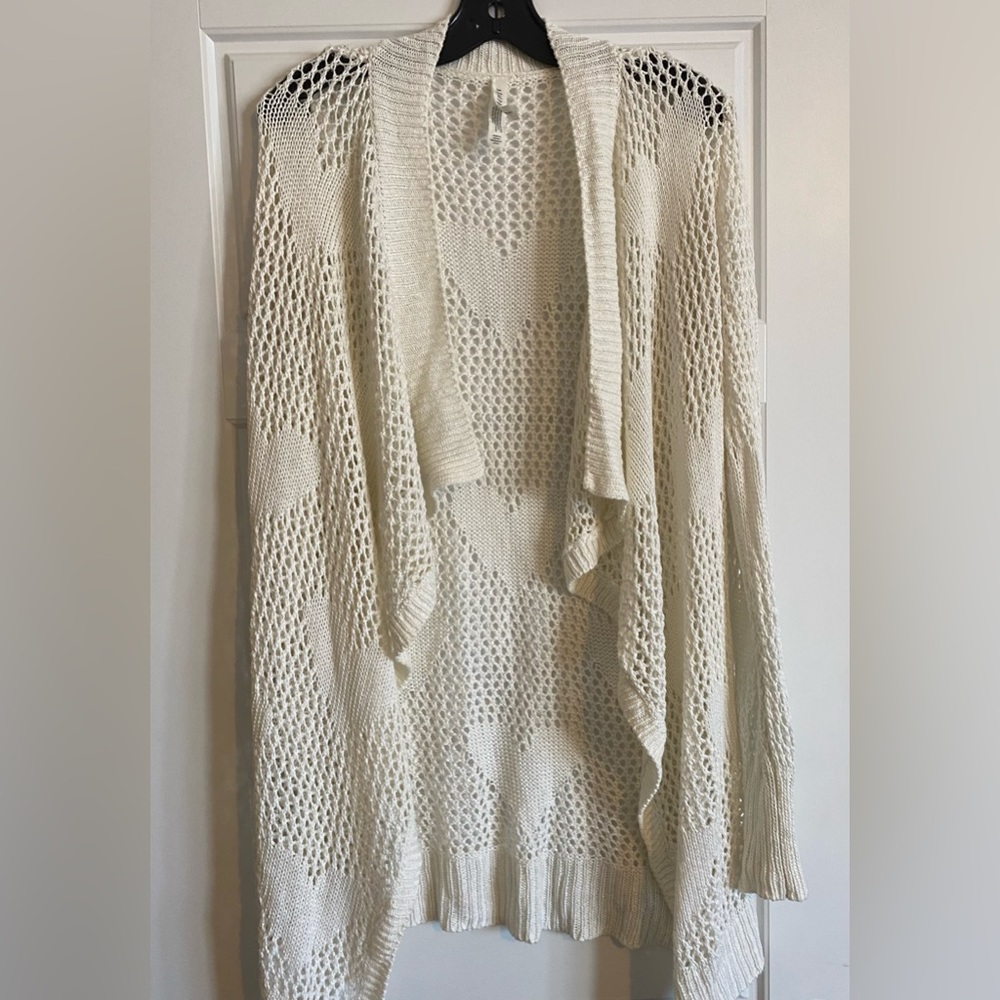 Aeropostale small knitted cardigan